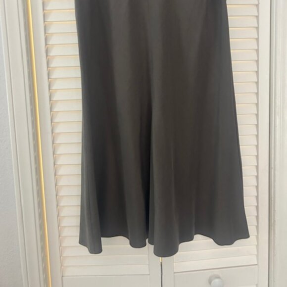 Eileen Fisher midi-length grey skirt with soft sheen, pp. - Picture 3 of 6